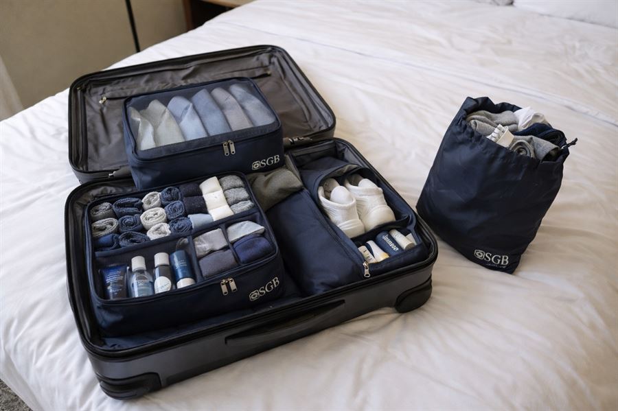 זוג מזוודות קשיחות + 5 תיקי אריזה וארגון במתנה